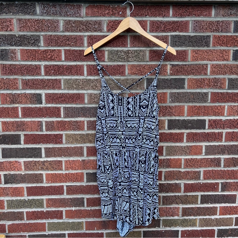 H&M Black and White Aztec Print Strappy Spaghetti Strap Romper
